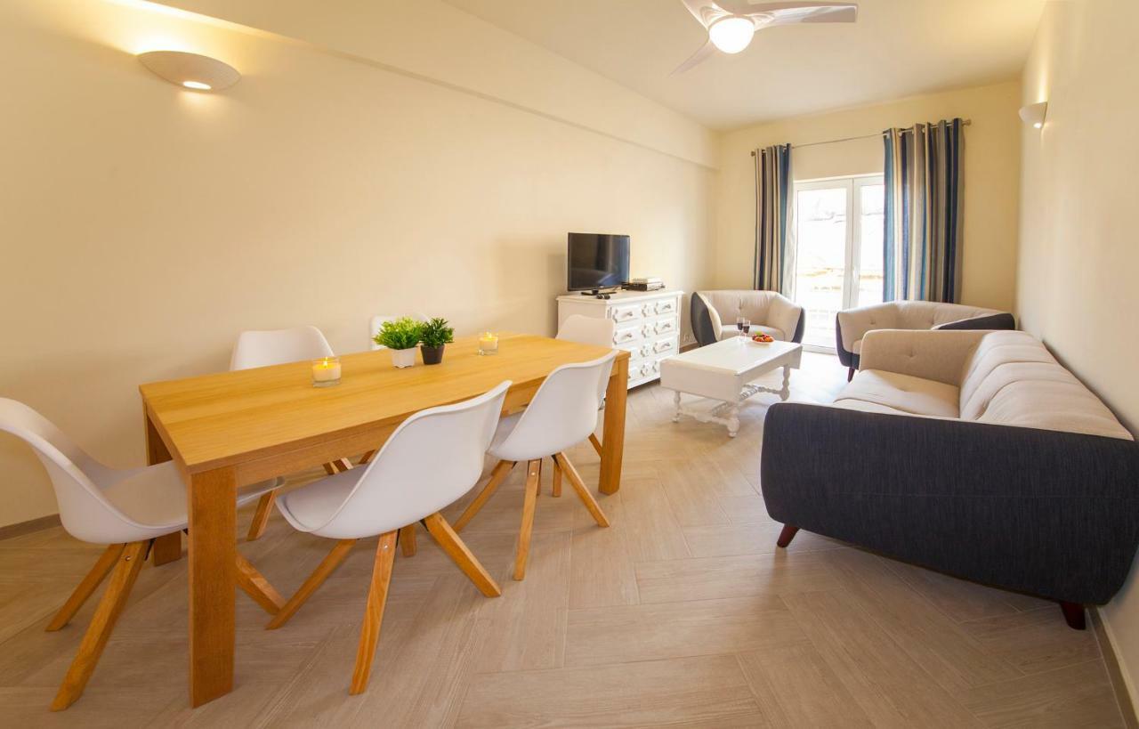 C10 - Lagos Center Apartment Exterior photo